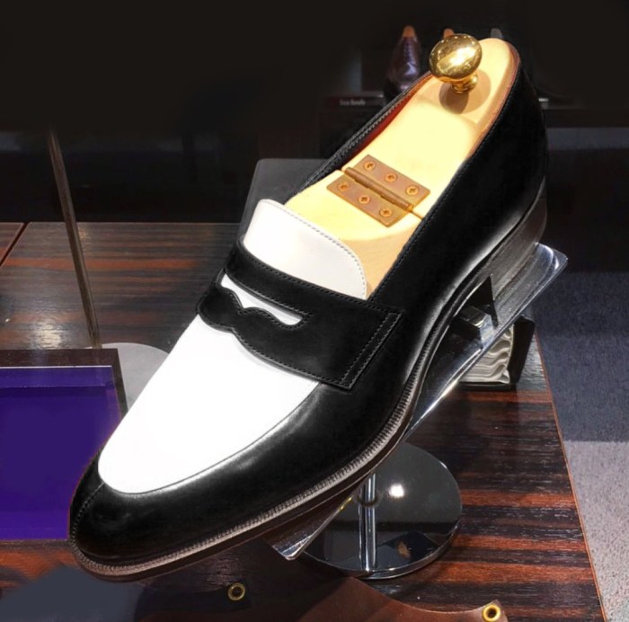 Two tone black white mens dress shoes